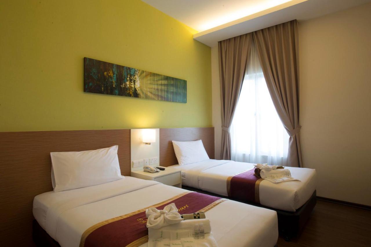 Amansari Hotel Desaru Bagian luar foto